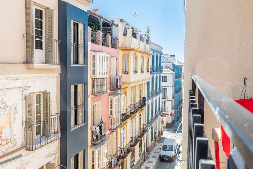 Appartement Pop Art Gem With Paintings By Local Artist By Rems *